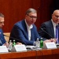 Vučić: Ministri na sednici Vlade podržali predlog o vraćanju vojnog roka