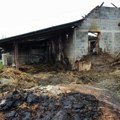 Buknuo požar u selu kod Prokuplja: Sva sela se udružila, ali štala izgorela do temelja, stradale životinje