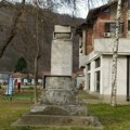 SSP Leskovac: Dok direktori idu na mitinge, građani žedni na plus 35