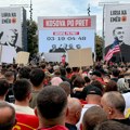 Pristalice tzv.OVK gađale pirotehničkim sredstvima zgradu ministarstva pravde u Prištini