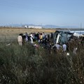 Prve fotografije stravičnog sudara kod soluna: Auto se zakucao u srpski autobus pun turista: 3 mrtvih, 42 povređenih, delovi…