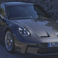 Porsche 911: seksi i sa 60 godina
