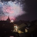 FOTO, VIDEO: Pogledajte veliki vatromet u Novom Sadu za Dan državnosti