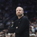 Memfis Grizlisi otpustili trenera Tejlora Dženkinsa