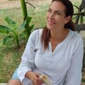 Pevačica izgubila bebu, pa otišla na hodočašće "Pešačili smo 64 kilometra i tamo sam zapalila sveću za tu malu dušicu"
