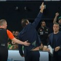 Ataman i u Istanbulu pravio cirkus, rugali mu se pesmom Fenera