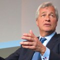 JP Morgan povisio prognozu prihoda od neto kamatne razlike
