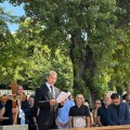 "Carstvo nebesko u svoje redove prima zvezdu" Potresan govor na sahrani Den Tana: "Ženina odanost i srce su ga grejali do…