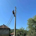 Збогом старим дрвеним бандерама: Села у Горњем Милановцу добијају нову и модерну електромрежу вредну преко 30 милиона динара