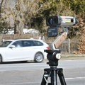 (Foto) novi radari uskoro stižu u Srbiju: Evo kako izgledaju u Nemačkoj: Snimaju brzinu, pojas i telefon, a vi ih ni ne…