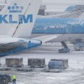 KLM otkazuje 300 letova u utorak zbog snega u Amsterdamu