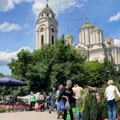 Otvoren Prolećni sajam cveća i meda u Smederevu: Do nedelje izlaže 120 proizvođača iz Srbije
