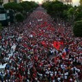 "Flamingo revolucija" u Albaniji; "Edi, odlazi..."