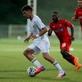 Čukarički za tri minuta "osvojio" Niš - diskutovaće se o nedosuđenom golu Radničkog VIDEO