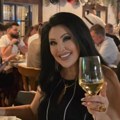 (Video) Dragana Mirković lumpovala u Skadarliji! Otišla u kafanu, ispijala vino i svirali joj na uvce: A onda joj zapevala…
