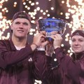 Menšik i Muhova osvojili titulu na Ju Es Openu u mešovitom dublu