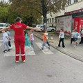 Crveni krst Zrenjanin realizovao akciju „Bezbednost dece u saobraćaju“ Zrenjanin - Crveni krst Zrenjanin