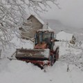 Vejavica i u mioničkoj opštini, 13 ekipa čisti sneg: U Valjevu sneg pada od juče, otežan saobraćaj