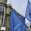 Sindikati u Beogradu obeležavaju Međunarodni praznik rada, sa studentima na protestu ispred Vlade