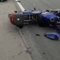 Užasan prizor na Zrenjaninskom putu: Motociklista (24) udario u kamion, hitno primljen na reanimaciju