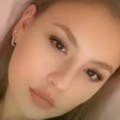 Lepa Aleksandra je budna, ali paralizovana Njen horor je počeo posle ujeda komarca