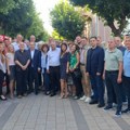 Predsednik Socijalističke partije Srbije Ivica Dačić posetio je Zaječar i razgovarao sa građanima, simpatizerima i…