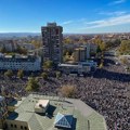 Učesnici skupa studenata u blokadi u Novom Sadu krenuli u šetnju ka keju