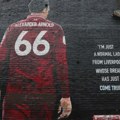 Trent nepoželjan u Liverpulu - navijači oštetili mural i poslali pogrdnu poruku