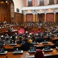 Скупштина Србије наставила рад: На почетку посланици постављају питања, а онда расправа о РЕМ и судбини Генералштаба