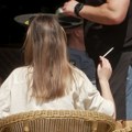 Britanija uvodi doživotnu zabranu kupovine cigareta za rođene posle 2008: Da li je takav model primenljiv i u Srbiji