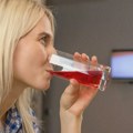 Nutricionisti izdvajaju jedan napitak koji bi mogao da poboljša san i zdravlje mozga