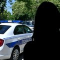 Uhapšena devojčica (15) u Borči! Sumnja se da je izbola devojku (24) na autobuskom stajalištu
