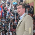 Veliki sastanak Vučića i predsednika SNS sa 1.500 aktivista: Budite spremni za izbore, odluka pada po povratku iz Njujorka