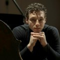 Mladi srpski kontrabasista Strahinja Mitrović ispisuje istoriju svetske klasične muzike