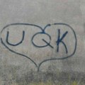 U selu Stanišor (Novo Brdo) primećeni grafiti "UČK", Kancelarija: Otvorena provokacija