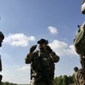 Pobegli sa položaja prerušeni u žene: Ukrajinski vojnici pokušali da izbegnu borbu