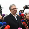 Vučić suta obilazi radove na Novom savskom mostu u Beogradu