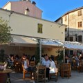 "Cene su nenormalne, a strance uslužuju preko reda": Hrvat besan zbog tretmana na Jadranu
