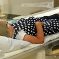 Devojčica (5) progutala zlatnu polugu: Rendgen otkrio gde se zaglavila, lekari hitno reagovali