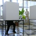 RIK doneo odluku: Država za 8.253 biračka mesta kupuje 30.000 novih paravana
