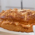 Počela je sezona slava, a vernike i dalje muči jedno pitanje! Evo gde se seče slavski kolač i kako