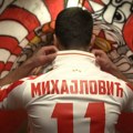 Zvezda u posebnom dresu izašla na 171. "večiti" derbi: Pogledajte kako su odali počast Mihajloviću! (foto)