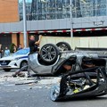 BMW-om sleteo sa 3. sprata tržnog centra, u autu bili trudna ljubavnica i sin: Svi mrtvi, muž otkrio detalje