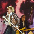 Rod Stewart će izgubiti 300.000 dolara zbog nastupa na Glastonbury Festivalu