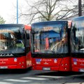 Bez javnog prevoza u Lazarevcu: Na autobusima izbušene gume, đaci poručili: "Ograđujemo se od bilo kakvog uništavanja…