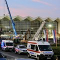 Devojka povređena u padu nadstrešnice u Novom Sadu ide na rehabilitaciju