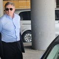 (Video) Neće u takvom izdanju da se slika sa fanovima: Piksi dobacivao okupljenima na aerodromu, pa iznenadio obožavatelje…