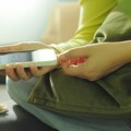 Kako da bezbedno punite telefon na putovanjima? Nikada nemojte da radite ovo - lako možete postati žrtva hakera
