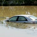 Ovo bi svaki vozač trebalo da zna Evo šta da radite ako automobil potone - postoji samo jedan način da bezbedno izađete iz…