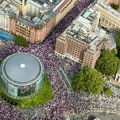 "Želimo da vratimo našu zemlju": Haos u Londonu, desetine hiljada ljudi na ulici (Video)